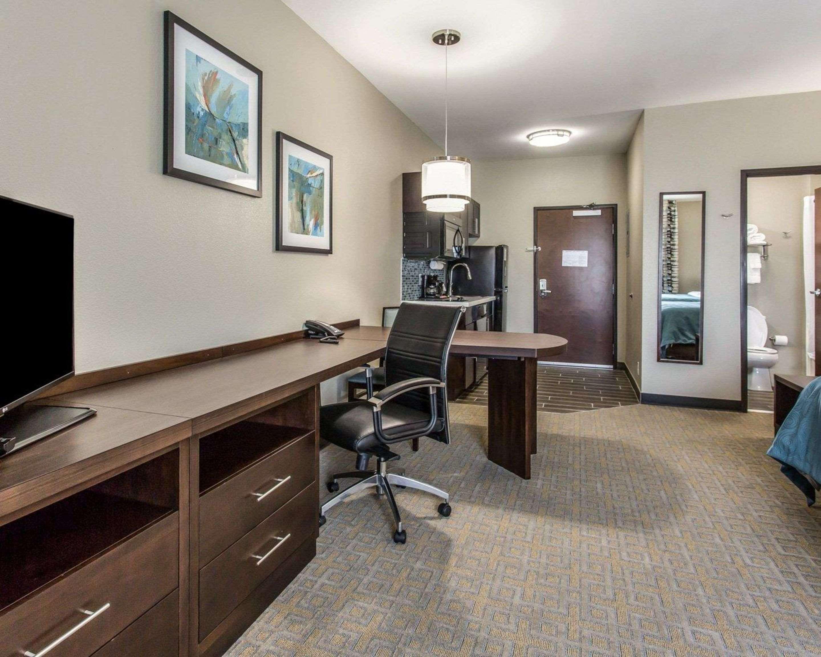 Mainstay Suites Midland Zewnętrze zdjęcie