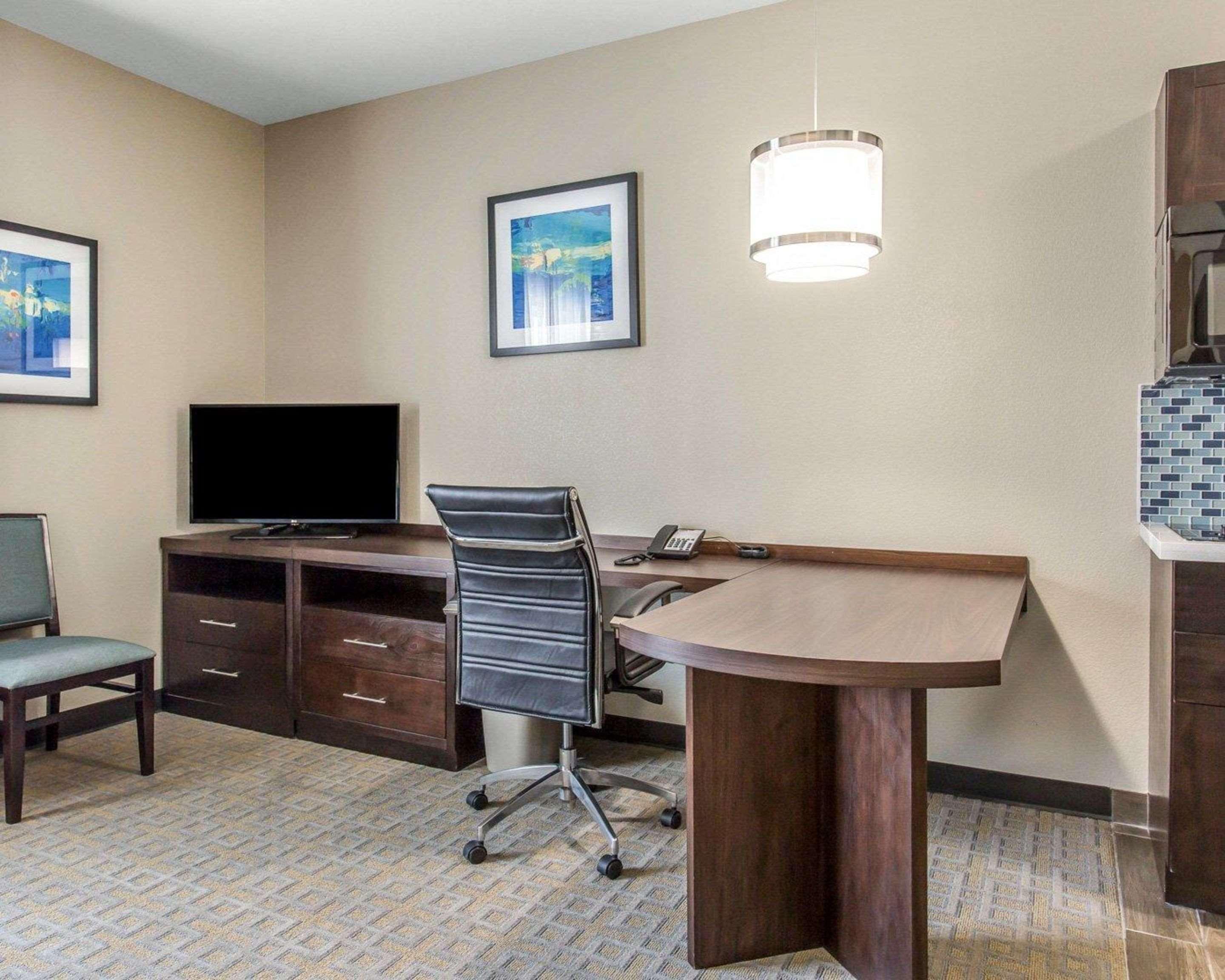 Mainstay Suites Midland Zewnętrze zdjęcie
