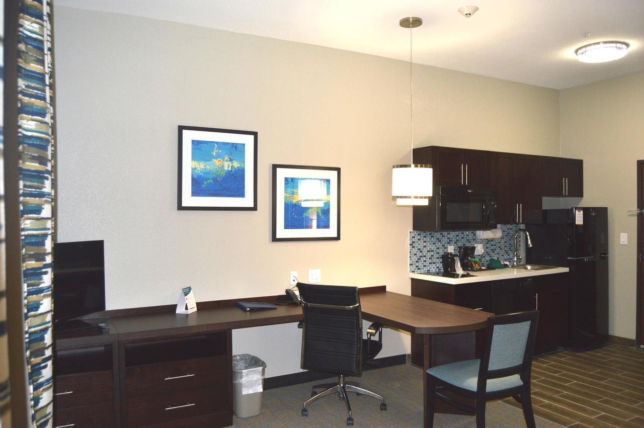 Mainstay Suites Midland Zewnętrze zdjęcie