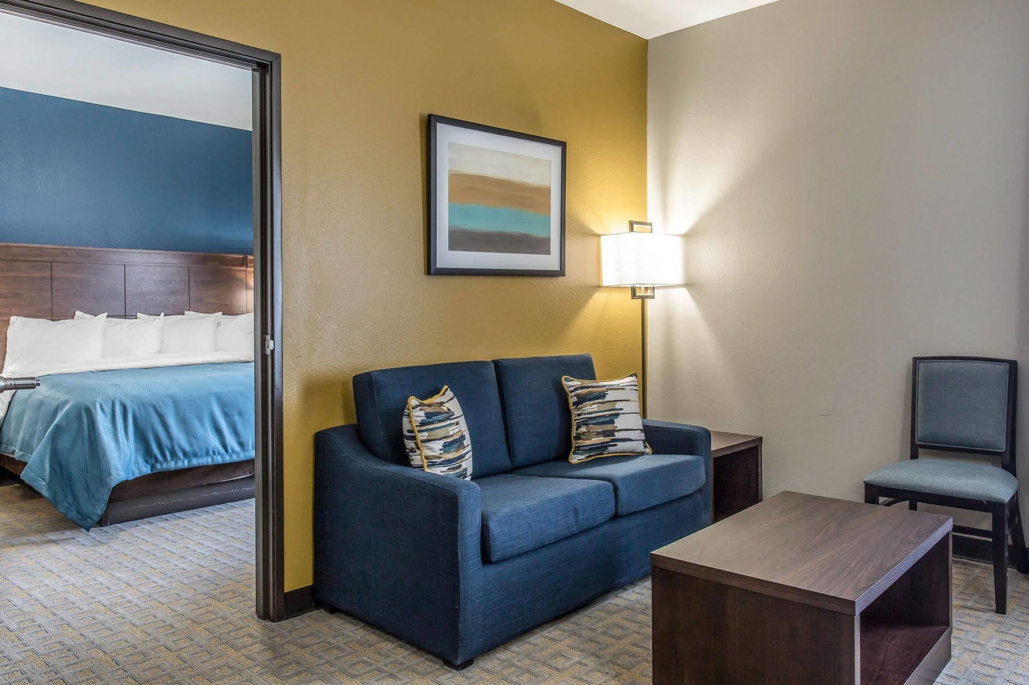 Mainstay Suites Midland Zewnętrze zdjęcie