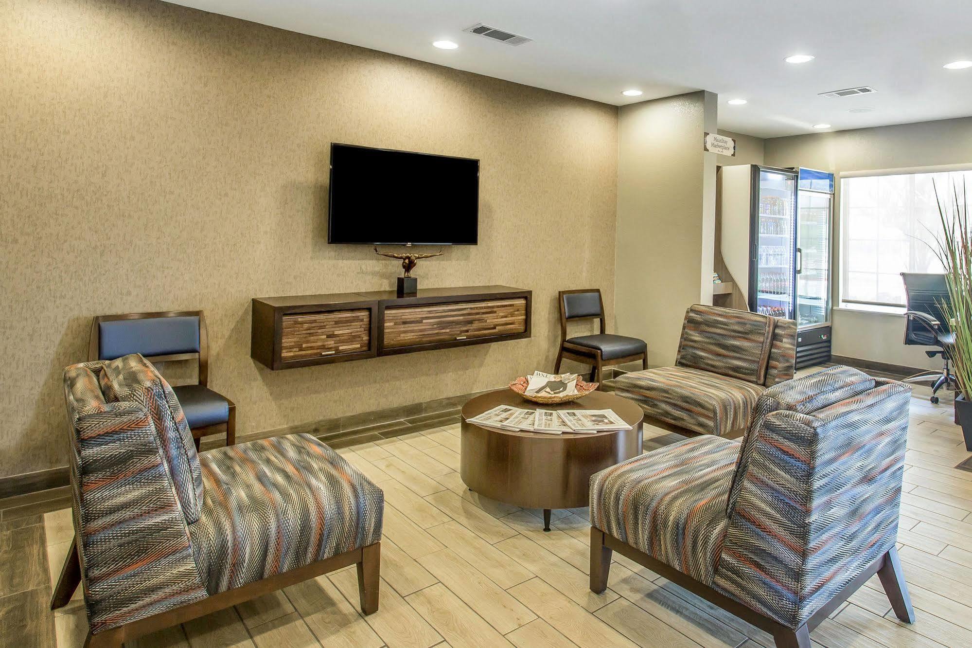 Mainstay Suites Midland Zewnętrze zdjęcie