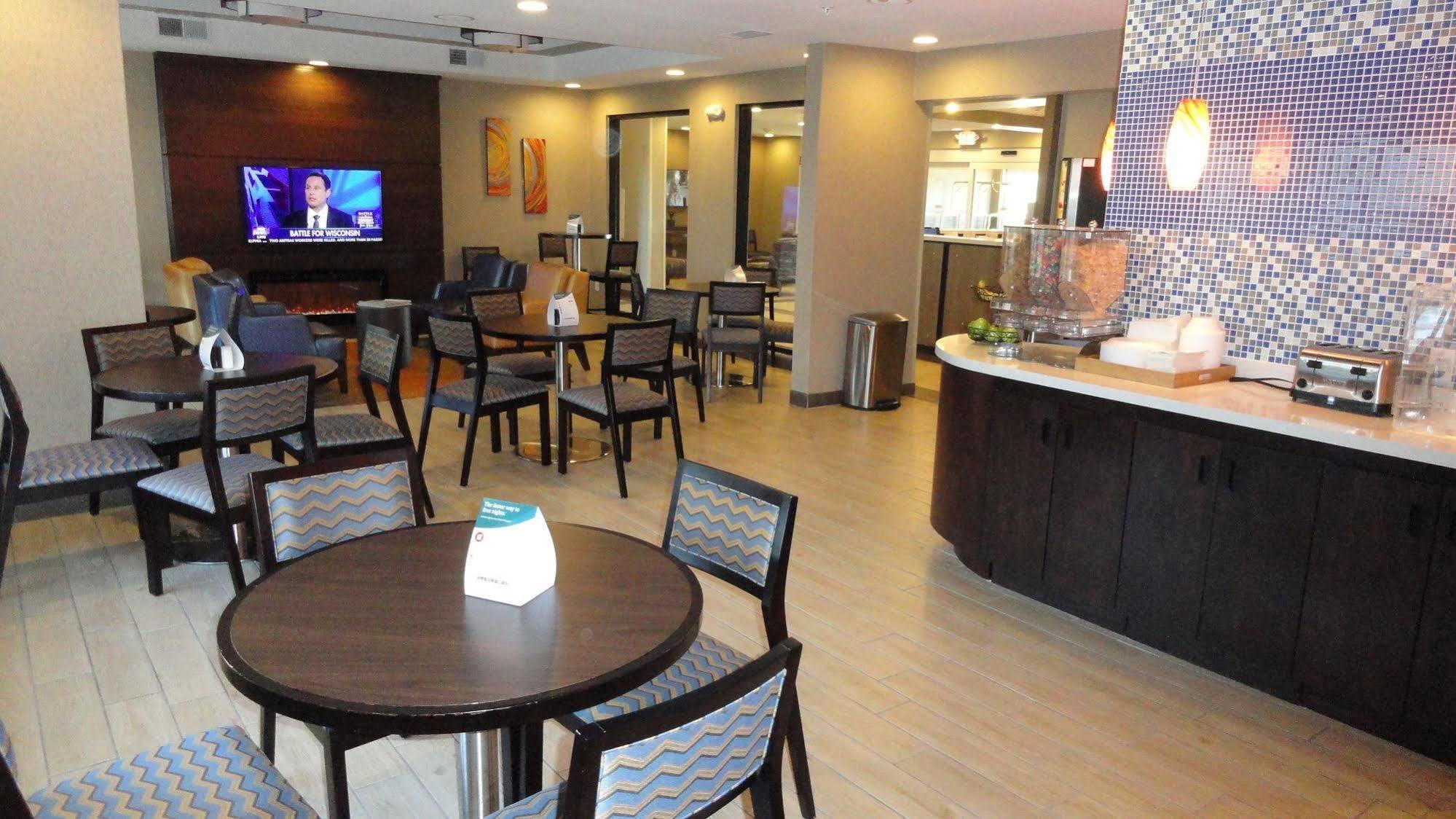 Mainstay Suites Midland Zewnętrze zdjęcie